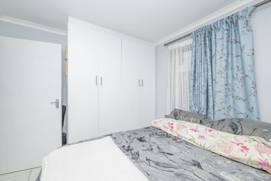 2 Bedroom Property for Sale in Morgenster Western Cape